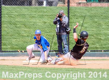 Thumbnail 2 in Caliche vs. Dove Creek (CHSAA 1A Final) photogallery.