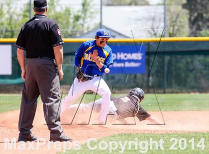 Thumbnail 2 in Caliche vs. Dove Creek (CHSAA 1A Final) photogallery.