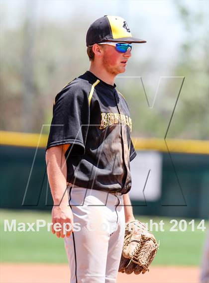 Thumbnail 2 in Caliche vs. Dove Creek (CHSAA 1A Final) photogallery.