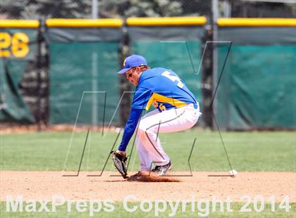 Thumbnail 3 in Caliche vs. Dove Creek (CHSAA 1A Final) photogallery.