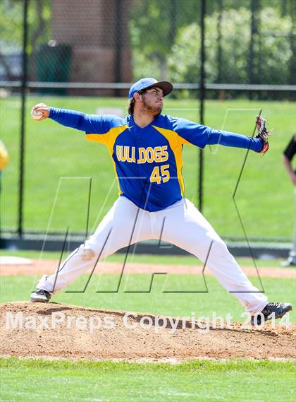 Thumbnail 3 in Caliche vs. Dove Creek (CHSAA 1A Final) photogallery.