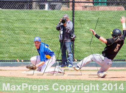 Thumbnail 1 in Caliche vs. Dove Creek (CHSAA 1A Final) photogallery.