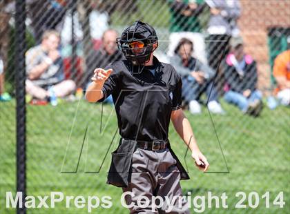 Thumbnail 2 in Caliche vs. Dove Creek (CHSAA 1A Final) photogallery.