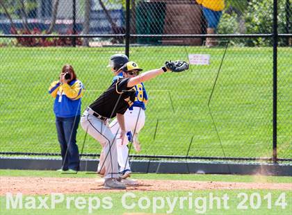 Thumbnail 2 in Caliche vs. Dove Creek (CHSAA 1A Final) photogallery.