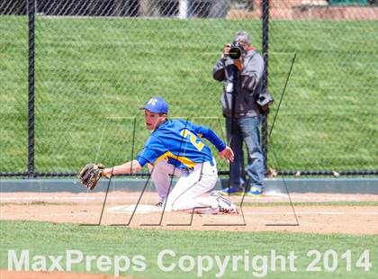 Thumbnail 3 in Caliche vs. Dove Creek (CHSAA 1A Final) photogallery.