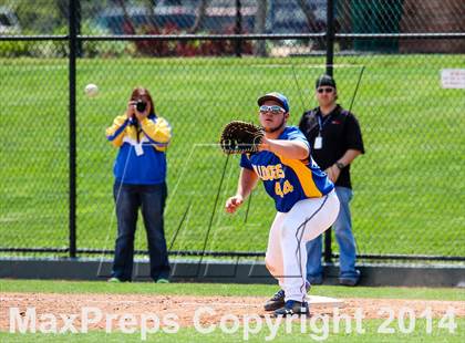 Thumbnail 1 in Caliche vs. Dove Creek (CHSAA 1A Final) photogallery.