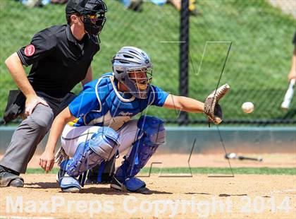 Thumbnail 2 in Caliche vs. Dove Creek (CHSAA 1A Final) photogallery.