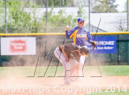 Thumbnail 2 in Caliche vs. Dove Creek (CHSAA 1A Final) photogallery.