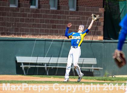 Thumbnail 3 in Caliche vs. Dove Creek (CHSAA 1A Final) photogallery.