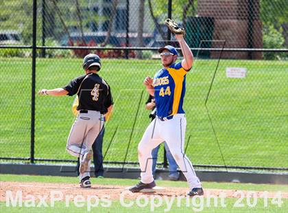 Thumbnail 3 in Caliche vs. Dove Creek (CHSAA 1A Final) photogallery.