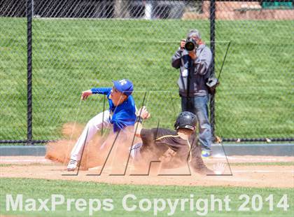 Thumbnail 1 in Caliche vs. Dove Creek (CHSAA 1A Final) photogallery.