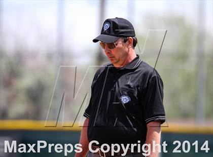 Thumbnail 2 in Caliche vs. Dove Creek (CHSAA 1A Final) photogallery.