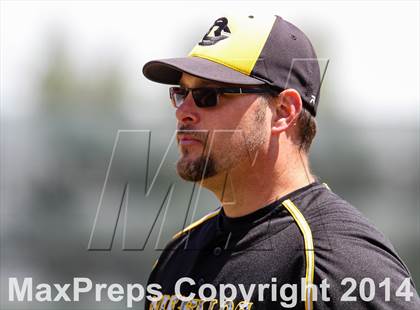 Thumbnail 1 in Caliche vs. Dove Creek (CHSAA 1A Final) photogallery.