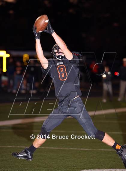 Thumbnail 2 in Gladewater vs. Gilmer (UIL 4A Regional Playoff) photogallery.