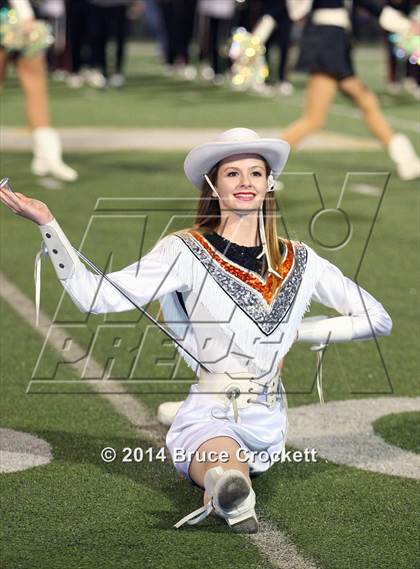 Thumbnail 1 in Gladewater vs. Gilmer (UIL 4A Regional Playoff) photogallery.