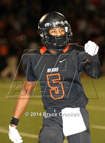 Thumbnail 3 in Gladewater vs. Gilmer (UIL 4A Regional Playoff) photogallery.