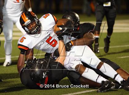 Thumbnail 3 in Gladewater vs. Gilmer (UIL 4A Regional Playoff) photogallery.