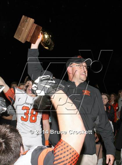 Thumbnail 1 in Gladewater vs. Gilmer (UIL 4A Regional Playoff) photogallery.