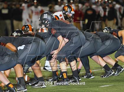 Thumbnail 3 in Gladewater vs. Gilmer (UIL 4A Regional Playoff) photogallery.