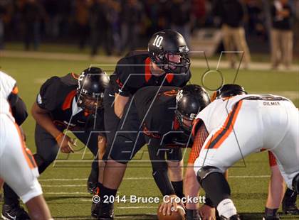 Thumbnail 3 in Gladewater vs. Gilmer (UIL 4A Regional Playoff) photogallery.