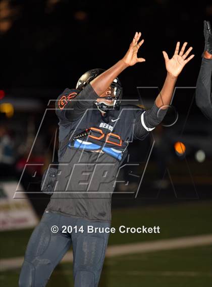 Thumbnail 1 in Gladewater vs. Gilmer (UIL 4A Regional Playoff) photogallery.