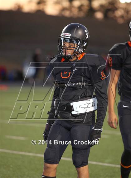 Thumbnail 2 in Gladewater vs. Gilmer (UIL 4A Regional Playoff) photogallery.