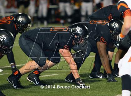 Thumbnail 3 in Gladewater vs. Gilmer (UIL 4A Regional Playoff) photogallery.