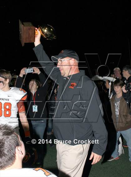Thumbnail 2 in Gladewater vs. Gilmer (UIL 4A Regional Playoff) photogallery.