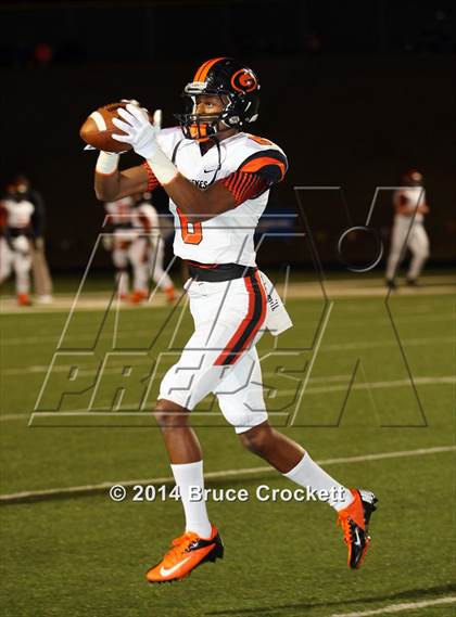 Thumbnail 1 in Gladewater vs. Gilmer (UIL 4A Regional Playoff) photogallery.