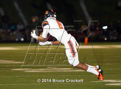 Thumbnail 3 in Gladewater vs. Gilmer (UIL 4A Regional Playoff) photogallery.