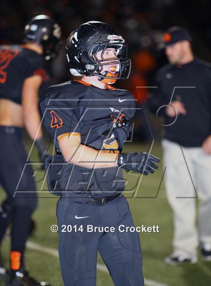 Thumbnail 3 in Gladewater vs. Gilmer (UIL 4A Regional Playoff) photogallery.