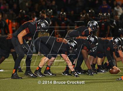 Thumbnail 2 in Gladewater vs. Gilmer (UIL 4A Regional Playoff) photogallery.