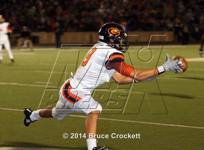 Thumbnail 2 in Gladewater vs. Gilmer (UIL 4A Regional Playoff) photogallery.