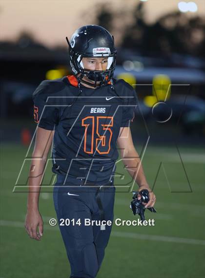 Thumbnail 3 in Gladewater vs. Gilmer (UIL 4A Regional Playoff) photogallery.