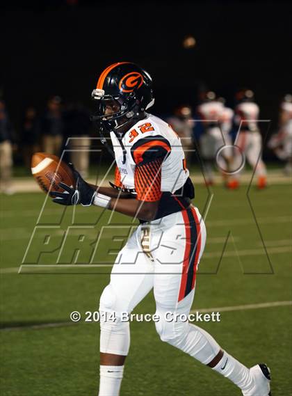 Thumbnail 1 in Gladewater vs. Gilmer (UIL 4A Regional Playoff) photogallery.