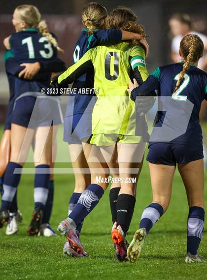 Thumbnail 3 in ThunderRidge vs. Fairview (CHSAA 5A Semi-Final) photogallery.