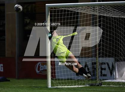 Thumbnail 2 in ThunderRidge vs. Fairview (CHSAA 5A Semi-Final) photogallery.