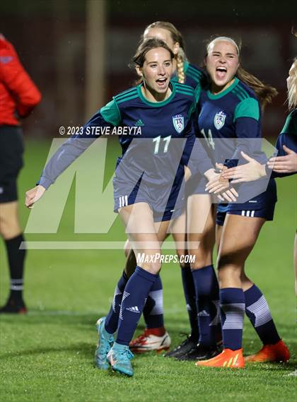 Thumbnail 3 in ThunderRidge vs. Fairview (CHSAA 5A Semi-Final) photogallery.