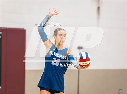 Thumbnail 2 in Hanover vs. St. Thomas Aquinas photogallery.