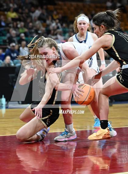 Thumbnail 2 in Rock Canyon vs. Valor Christian (CHSAA 6A Great 8) photogallery.