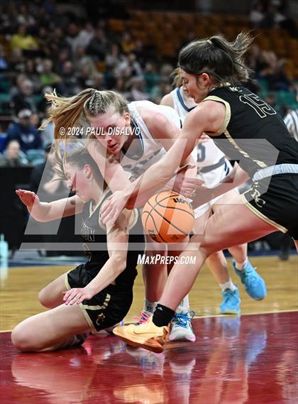 Thumbnail 3 in Rock Canyon vs. Valor Christian (CHSAA 6A Great 8) photogallery.