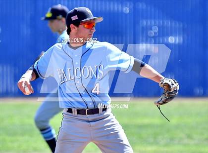 Thumbnail 3 in Norco vs. Crescenta Valley (CIF SS DIV 2 Semi Final) photogallery.
