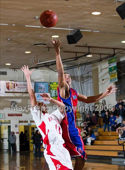 Thumbnail 3 in Burroughs vs. San Marcos (Santa Barbara Holiday Classic) photogallery.