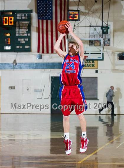 Thumbnail 3 in Burroughs vs. San Marcos (Santa Barbara Holiday Classic) photogallery.