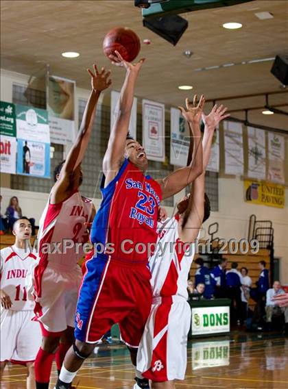 Thumbnail 3 in Burroughs vs. San Marcos (Santa Barbara Holiday Classic) photogallery.