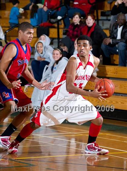 Thumbnail 3 in Burroughs vs. San Marcos (Santa Barbara Holiday Classic) photogallery.