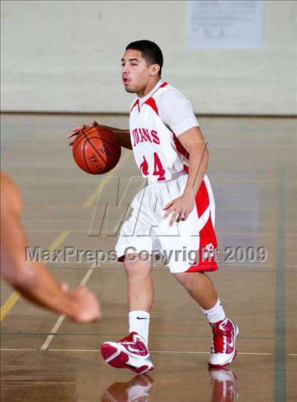 Thumbnail 3 in Burroughs vs. San Marcos (Santa Barbara Holiday Classic) photogallery.