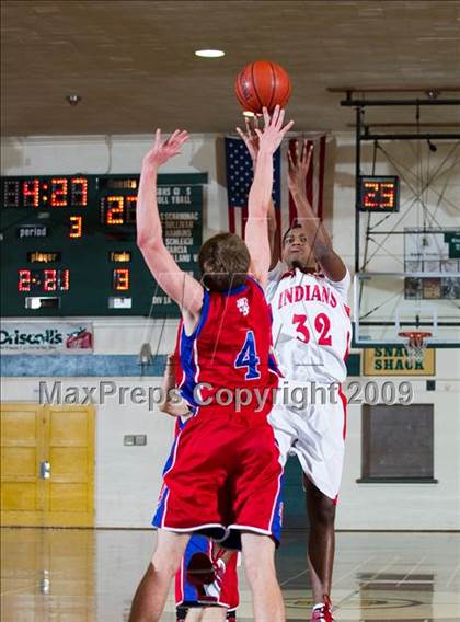 Thumbnail 2 in Burroughs vs. San Marcos (Santa Barbara Holiday Classic) photogallery.