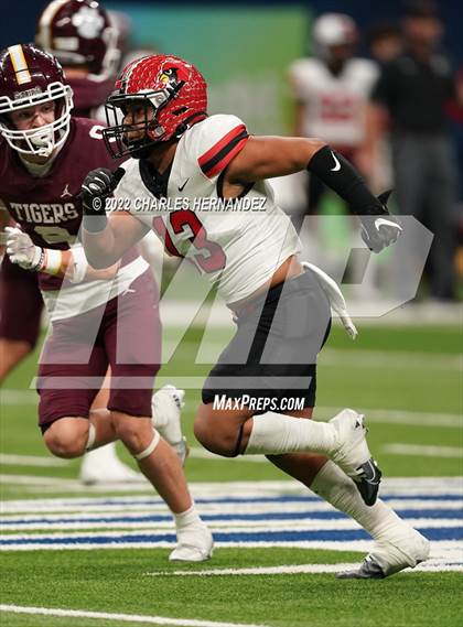 Thumbnail 2 in Harlingen vs Dripping Springs (UIL 6A Division II Regional Semifinals) photogallery.