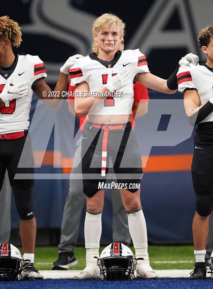 Thumbnail 2 in Harlingen vs Dripping Springs (UIL 6A Division II Regional Semifinals) photogallery.